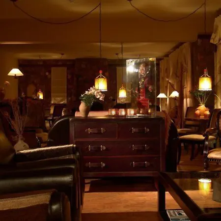 Aloni Toy Kir Thanasi & Otel 3*