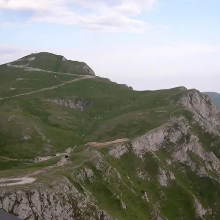 Aloni Toy Kir Thanasi & 3* Volakas