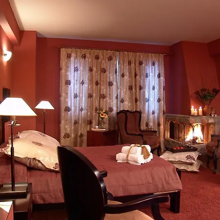 Aloni Toy Kir Thanasi & 3* Volakas