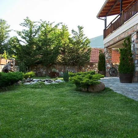 Otel Aloni Toy Kir Thanasi & Volakas