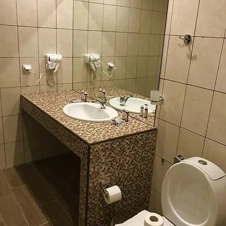 Aloni Toy Kir Thanasi & 3* Volakas