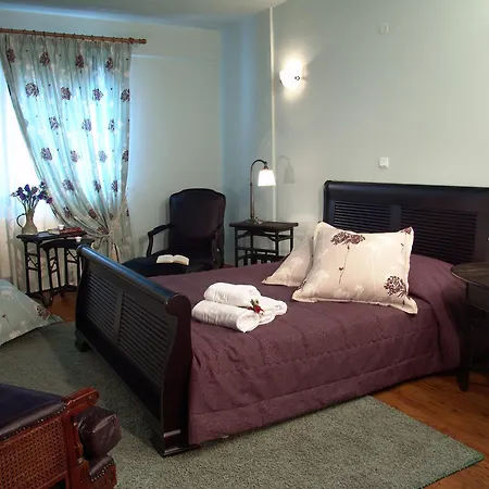 Aloni Toy Kir Thanasi & Otel 3*