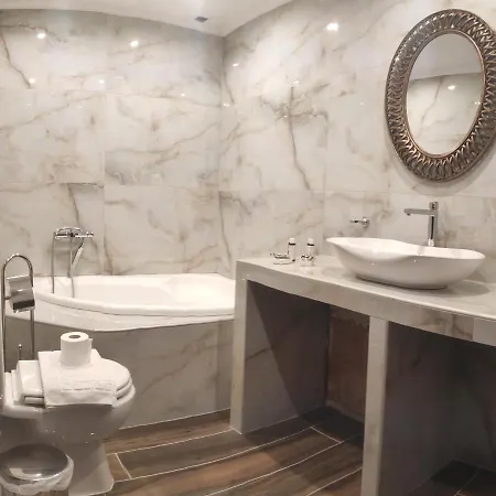 Aloni Toy Kir Thanasi & Volakas